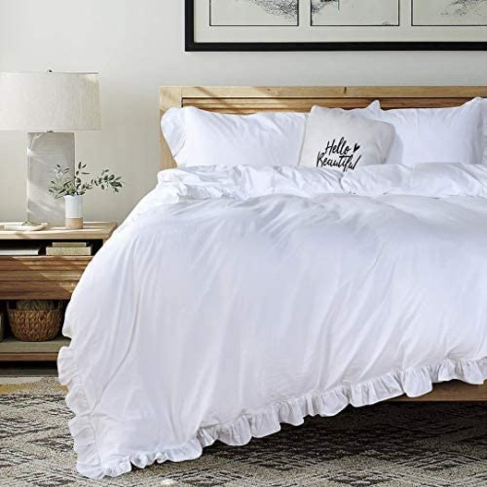 New white ruffle queen duvet and shams